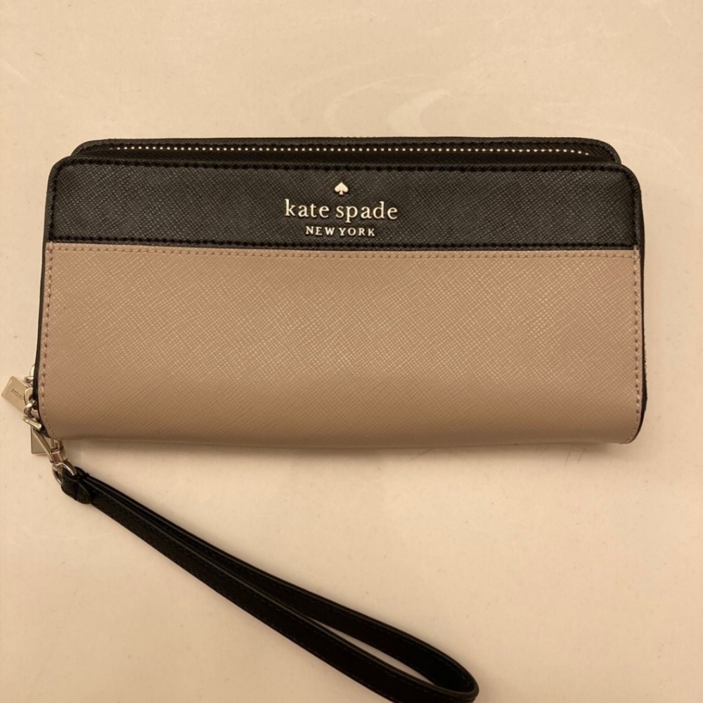 Kate Spade Staci Large Carryall Wristlet Wallet